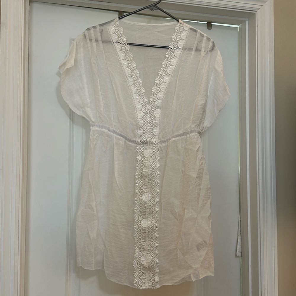 White swimsuit coverup size medium